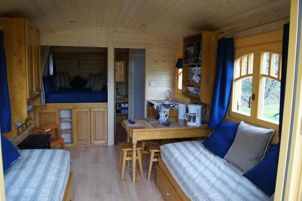 Les Roulottes De Saint-Sulpiceゲストハウス 部屋 写真